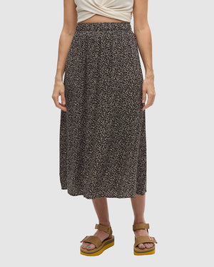 Black-EcoWovenCrepeSkirt *Model is 5’8”, wearing size S