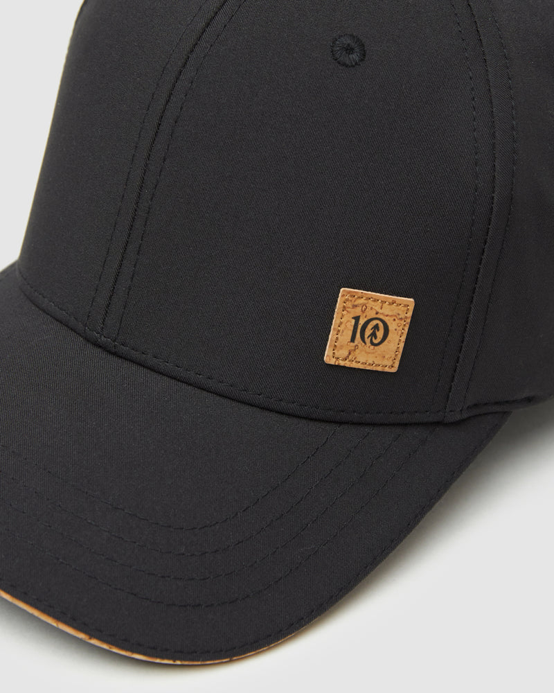Black-Fitted-Baseball-Cap