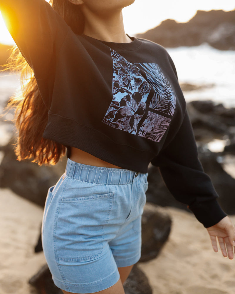 Black-Oversized-Cropped-Graphic-Crew-Neck