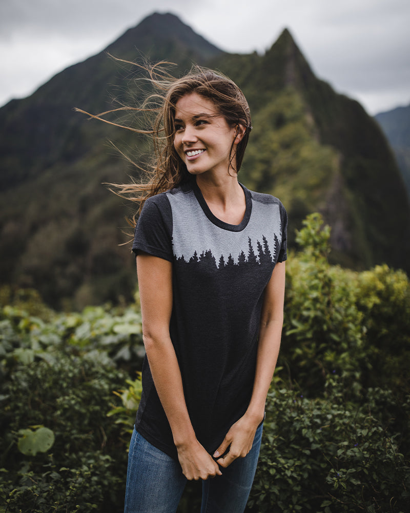 Black-Screen-Printed-Graphic-T-Shirt