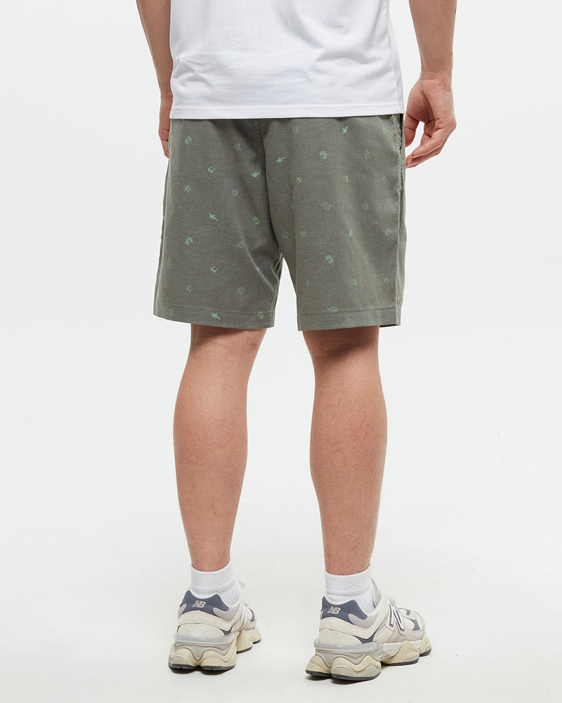 Green-Regular-Fit-Mid-Rise-Fixed-Waist-Shor