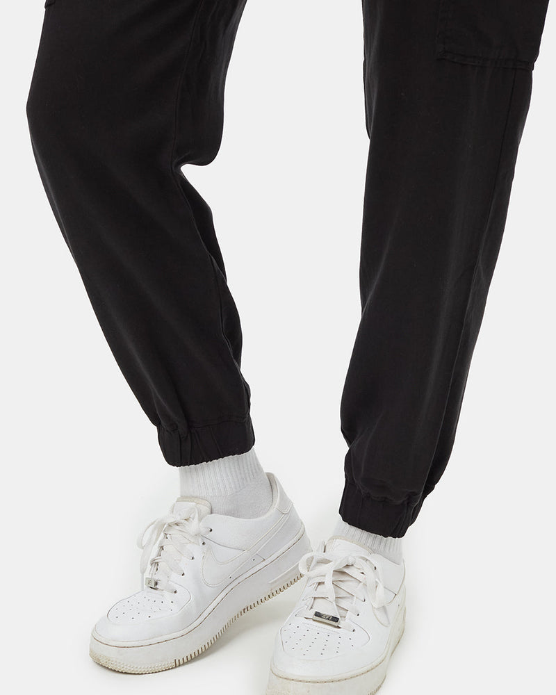 Womens_Black_Tencel_Joggers