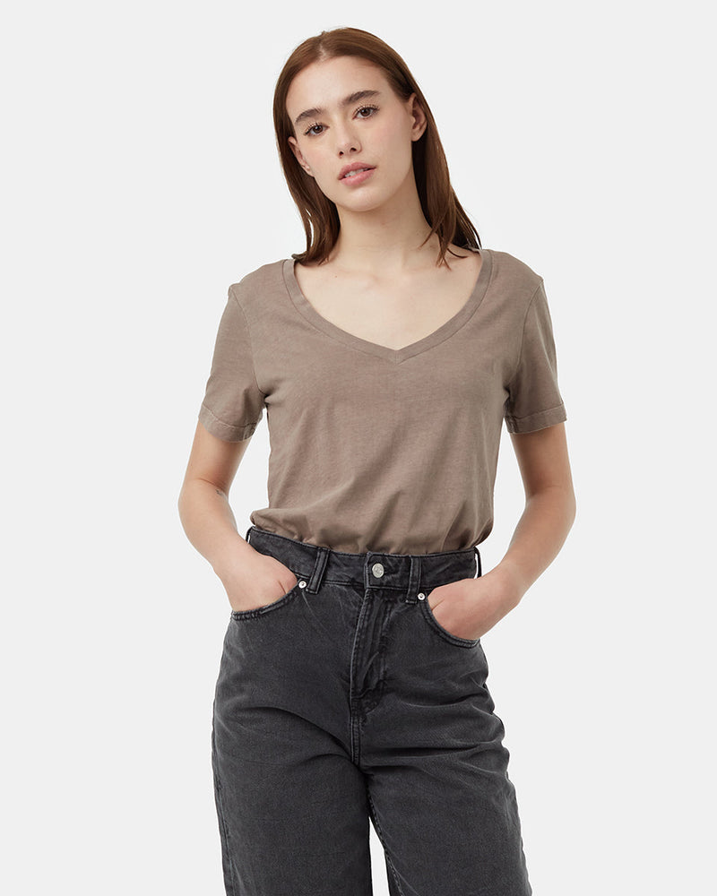 Womens_basic_vneck_t-shirt