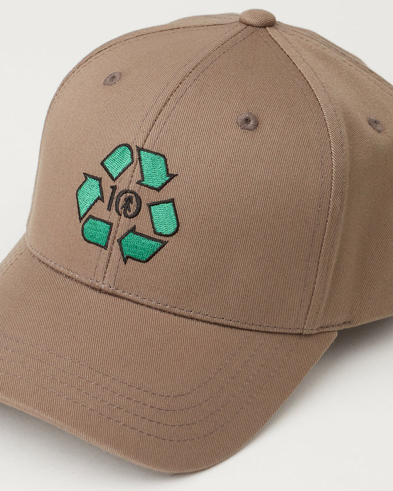 Embroidered_recycle_logo_cap