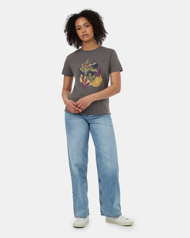 womens_graphic_t-shirt